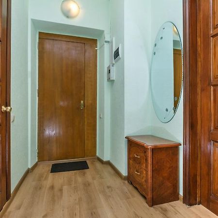 Two Bedroom Apartment On Liuteranska Street Kyiv Exterior photo